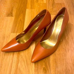 100% authentic Ralph Lauren pumps.